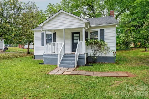 1725 8th Avenue NE Hickory NC 28601