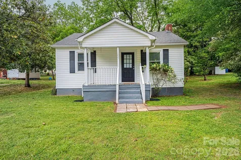 1725 8th Avenue NE Hickory NC 28601