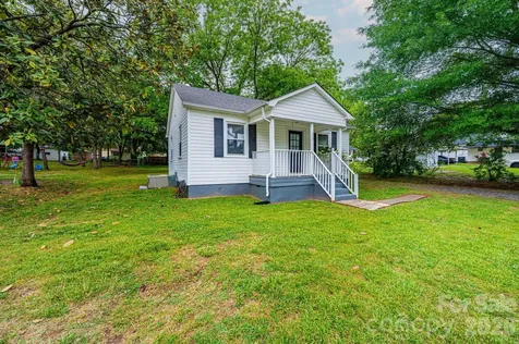 1725 8th Avenue NE Hickory NC 28601