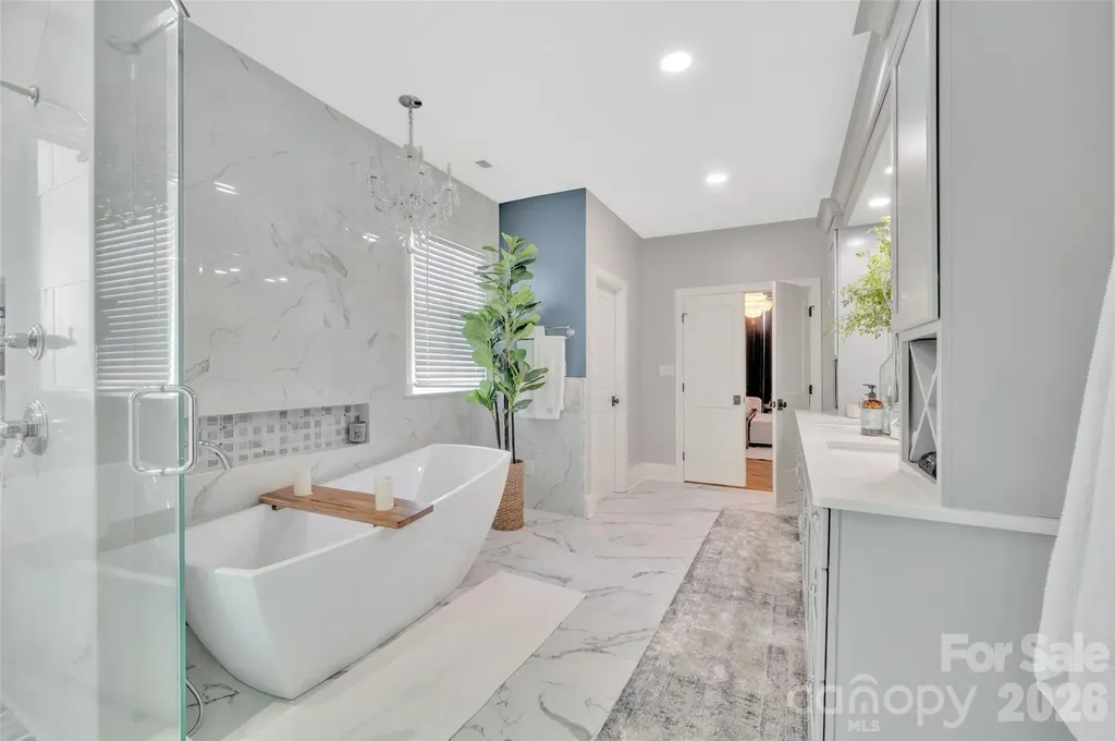 1337 Whispering Oaks Circle Matthews NC 28104