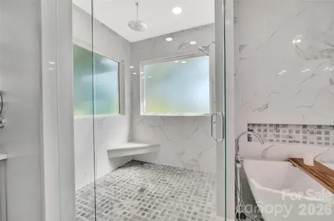 1337 Whispering Oaks Circle Matthews NC 28104