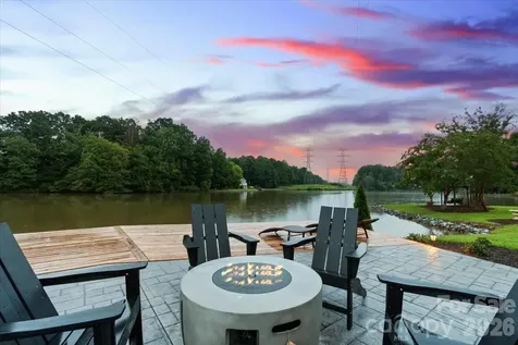 1337 Whispering Oaks Circle Matthews NC 28104