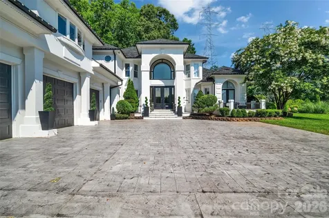 1337 Whispering Oaks Circle Matthews NC 28104