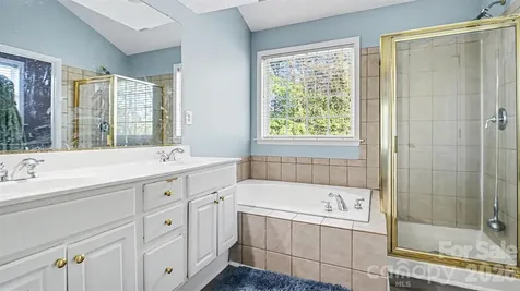 1515 Klompen Road Kernersville NC 27284