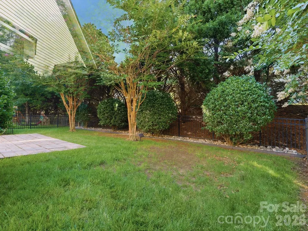 1022 Fleming Lane Matthews NC 28104