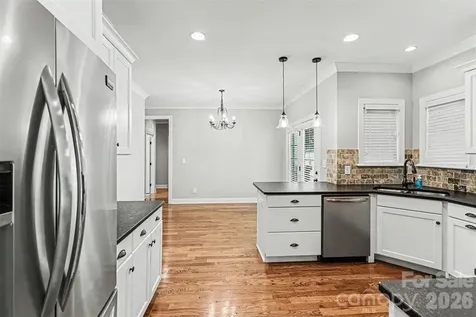 4433 Brookwood Road Charlotte NC 28215