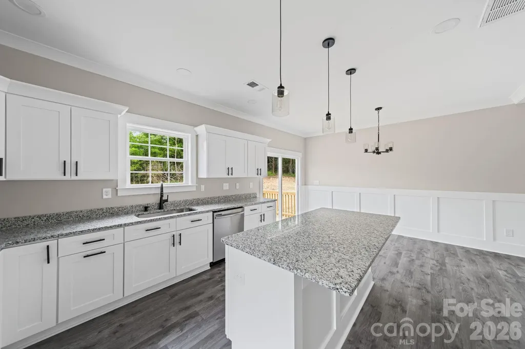 908 Dewey Street Badin NC 28009