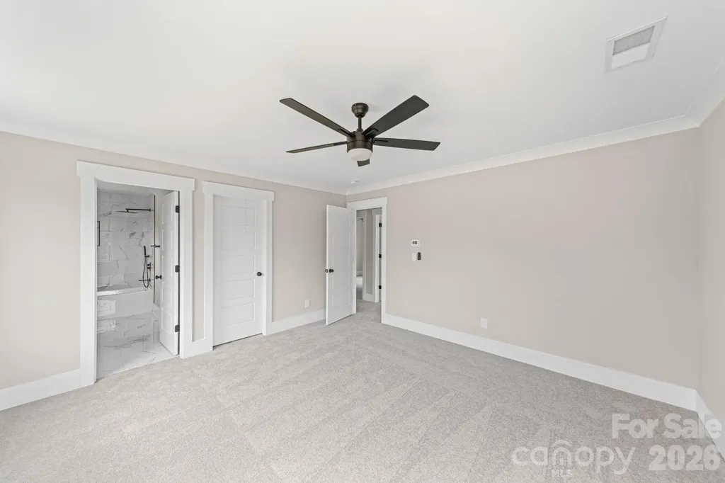 908 Dewey Street Badin NC 28009