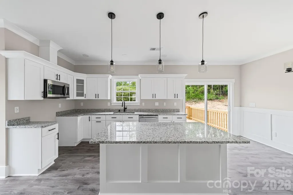 908 Dewey Street Badin NC 28009