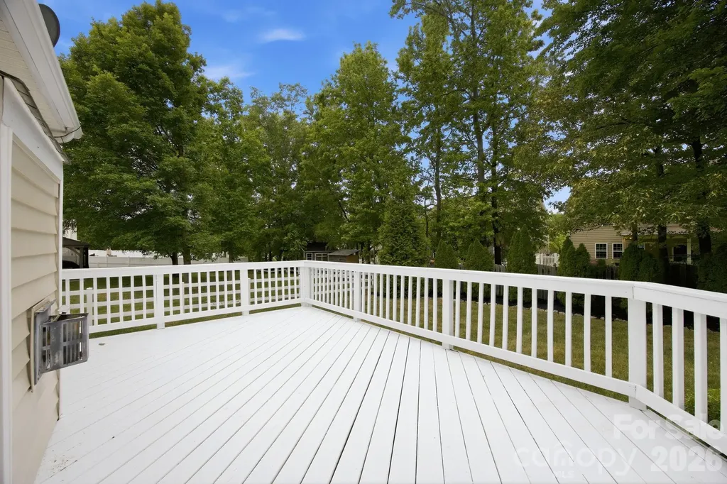 1113 Butterburr Drive Matthews NC 28104