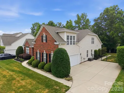 1113 Butterburr Drive Matthews NC 28104