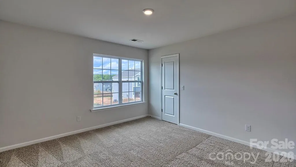 33 Queen Valley Way Waynesville NC 28786