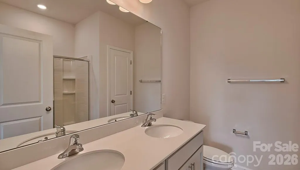 33 Queen Valley Way Waynesville NC 28786