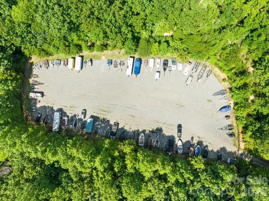 268 S Harbor Watch Drive Statesville NC 28677
