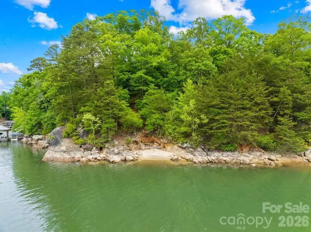 268 S Harbor Watch Drive Statesville NC 28677