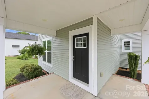 8207 Dumphries Drive Huntersville NC 28078