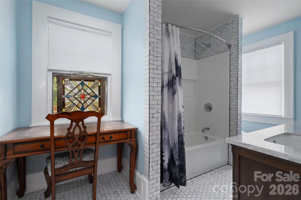 23 Lanvale Avenue Asheville NC 28806