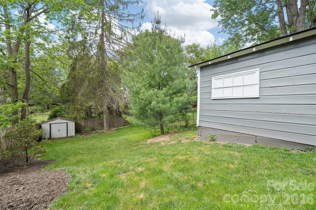 23 Lanvale Avenue Asheville NC 28806