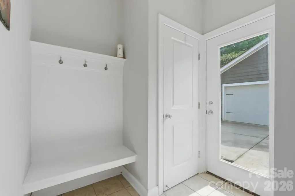 8737 Aspinwall Drive Charlotte NC 28216