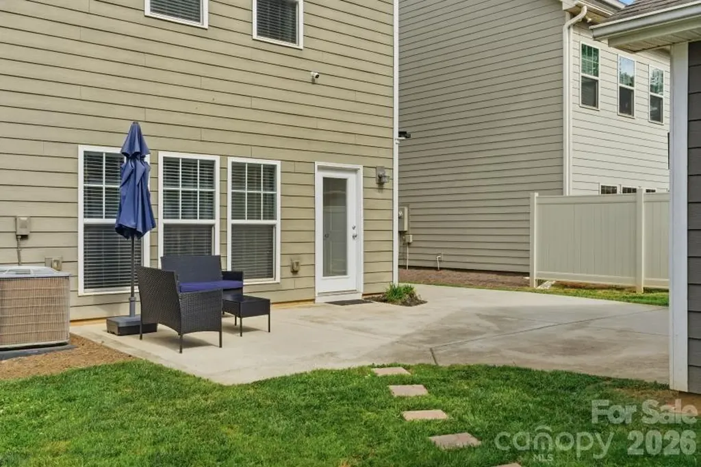 8737 Aspinwall Drive Charlotte NC 28216