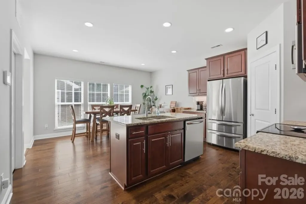 8737 Aspinwall Drive Charlotte NC 28216