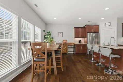 8737 Aspinwall Drive Charlotte NC 28216