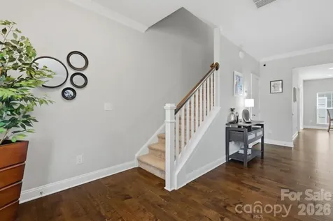 8737 Aspinwall Drive Charlotte NC 28216