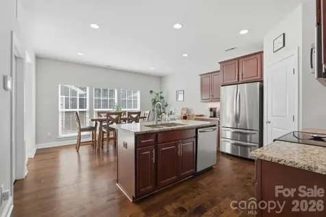 8737 Aspinwall Drive Charlotte NC 28216