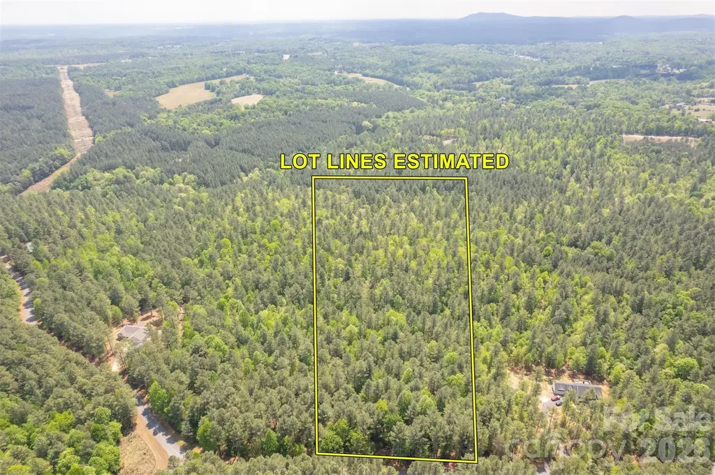 1518 W Paradise Harbor Drive Connelly Springs NC 28612