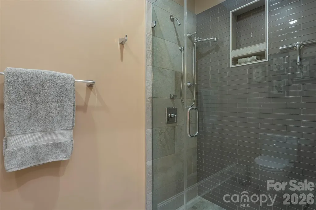 13 Fitzgerald Road Black Mountain NC 28711