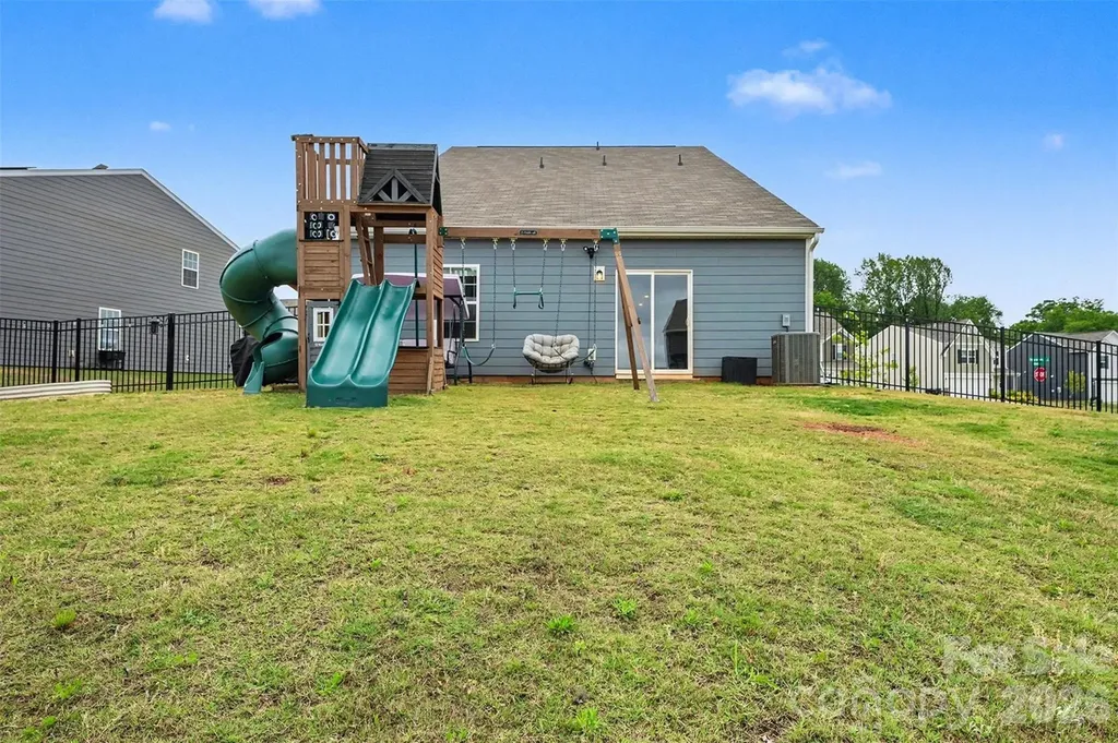 128 Hanging Rock Trail Statesville NC 28625