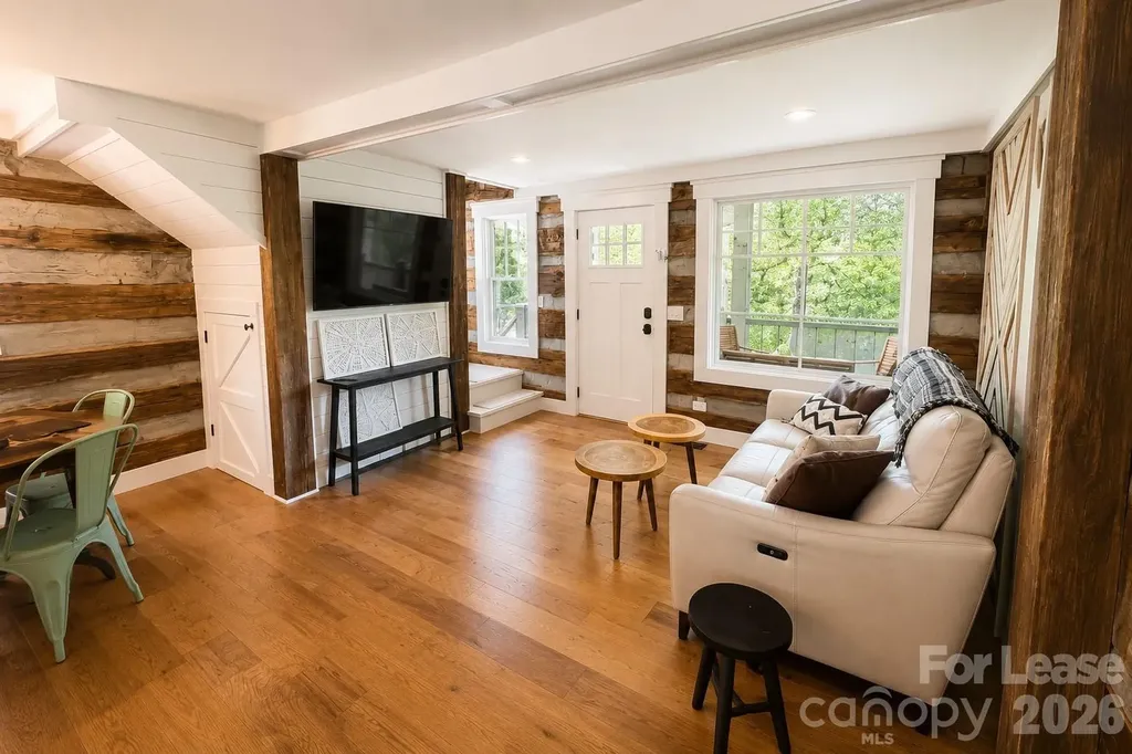 54 Holland Drive Columbus NC 28722
