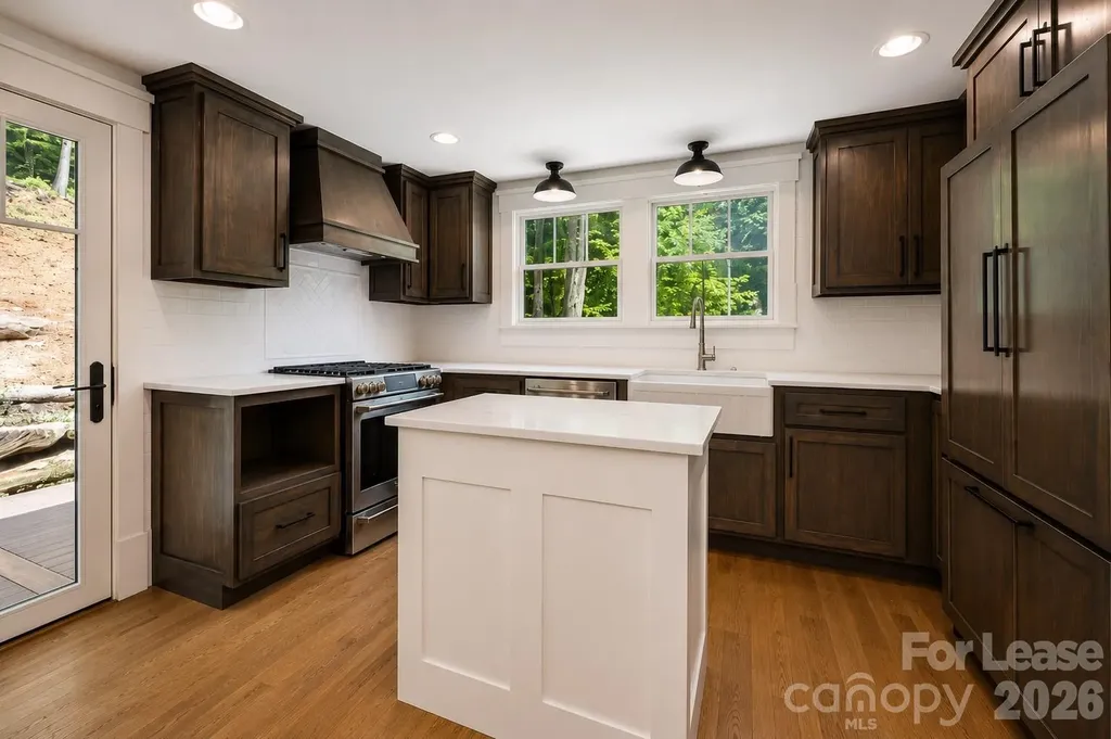 54 Holland Drive Columbus NC 28722