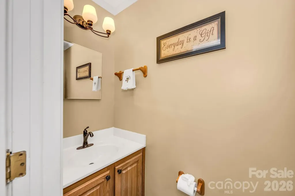 461 Doctors Street Sparta NC 28675