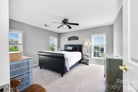 461 Doctors Street Sparta NC 28675
