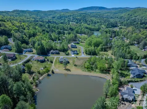 92 Crystal Heights Drive Hendersonville NC 28739