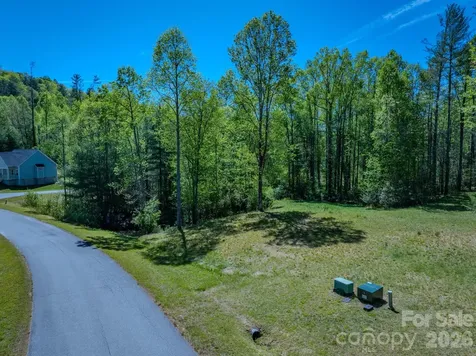 92 Crystal Heights Drive Hendersonville NC 28739
