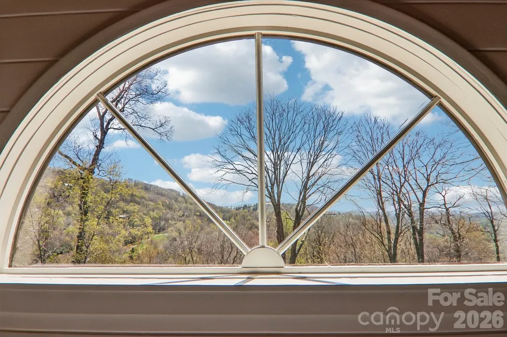 186 Cottage Lane Mars Hill NC 28754