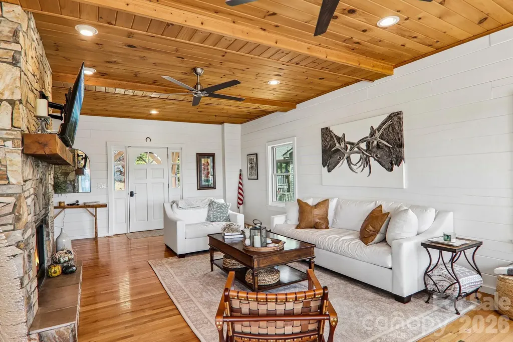 186 Cottage Lane Mars Hill NC 28754
