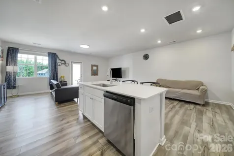 8042 Scarlet Maple Lane Fort Mill SC 29708