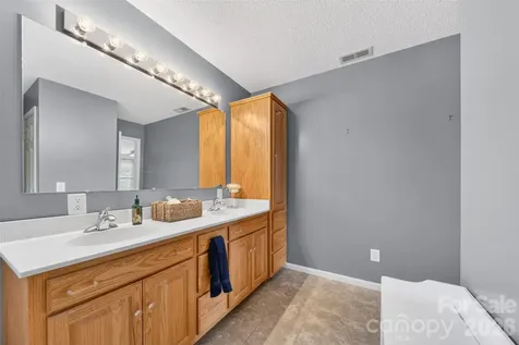 6560 Sherrills Ford Road Catawba NC 28609