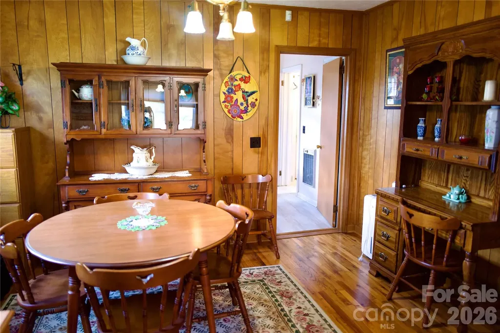 560 Russ Norris Heaton Road Elk Park NC 28622