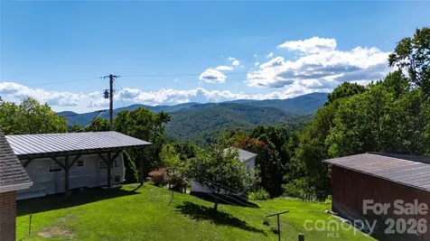 560 Russ Norris Heaton Road Elk Park NC 28622