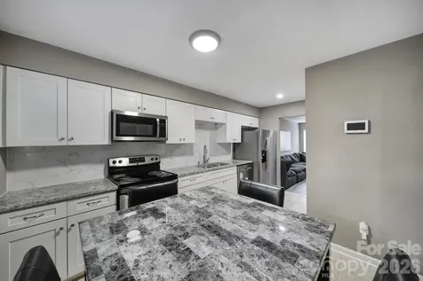 11005 Hunter Trail Charlotte NC 28226