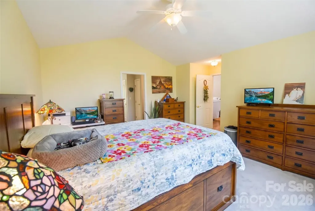 548 Thunder Road Brevard NC 28712