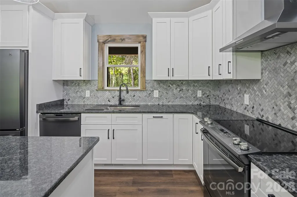 115 Pine Burr Drive Purlear NC 28665