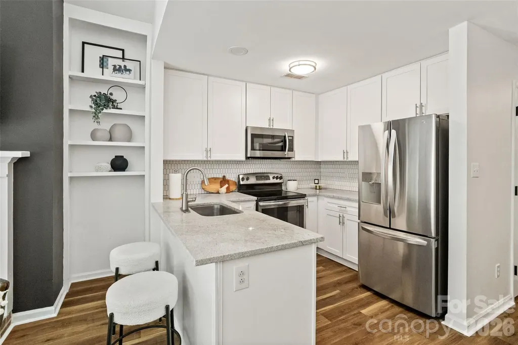 3302 Selwyn Farms Lane Charlotte NC 28209