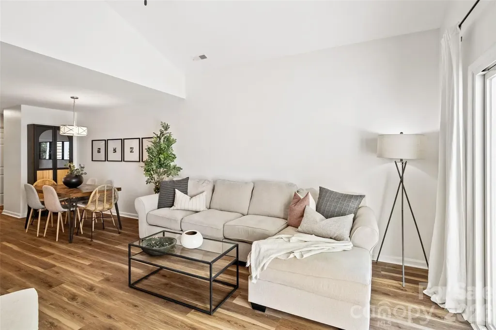 3302 Selwyn Farms Lane Charlotte NC 28209