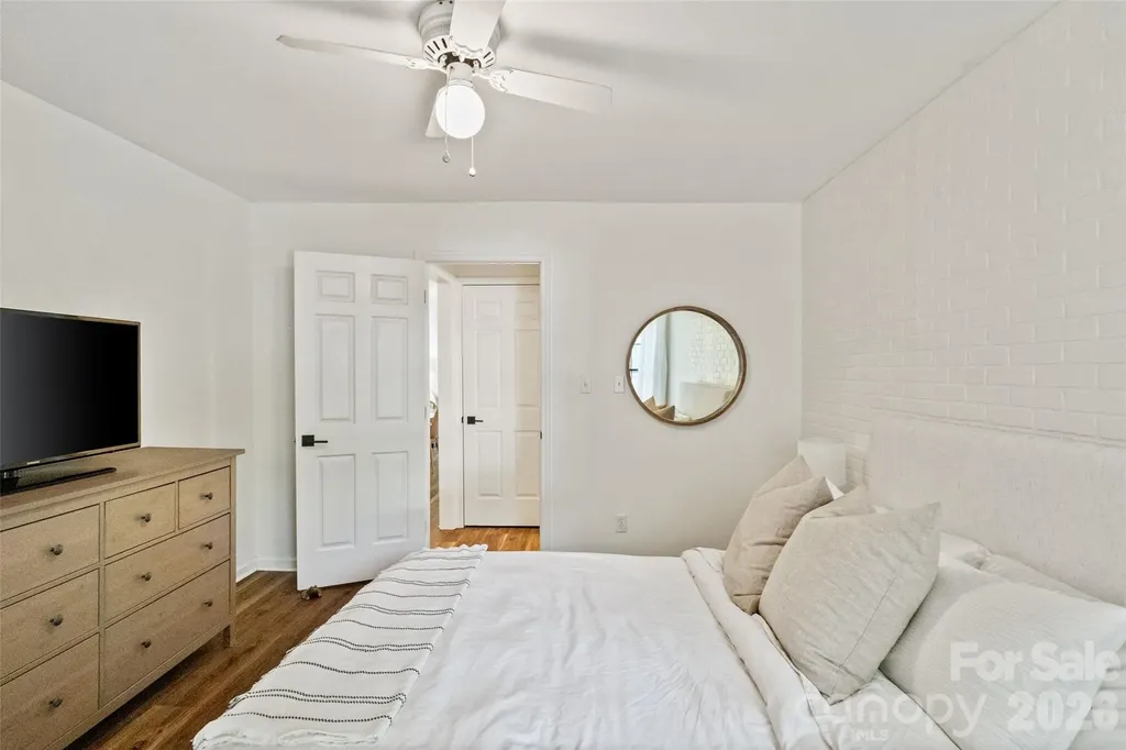 3302 Selwyn Farms Lane Charlotte NC 28209