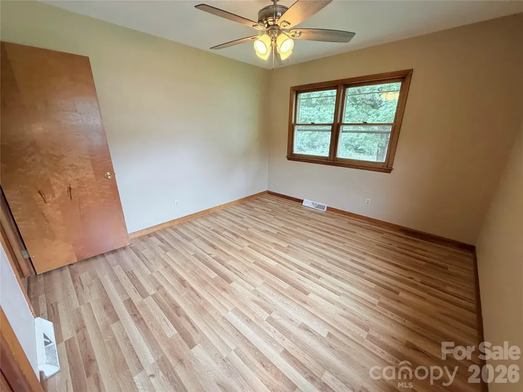 56 Henson Drive Waynesville NC 28786